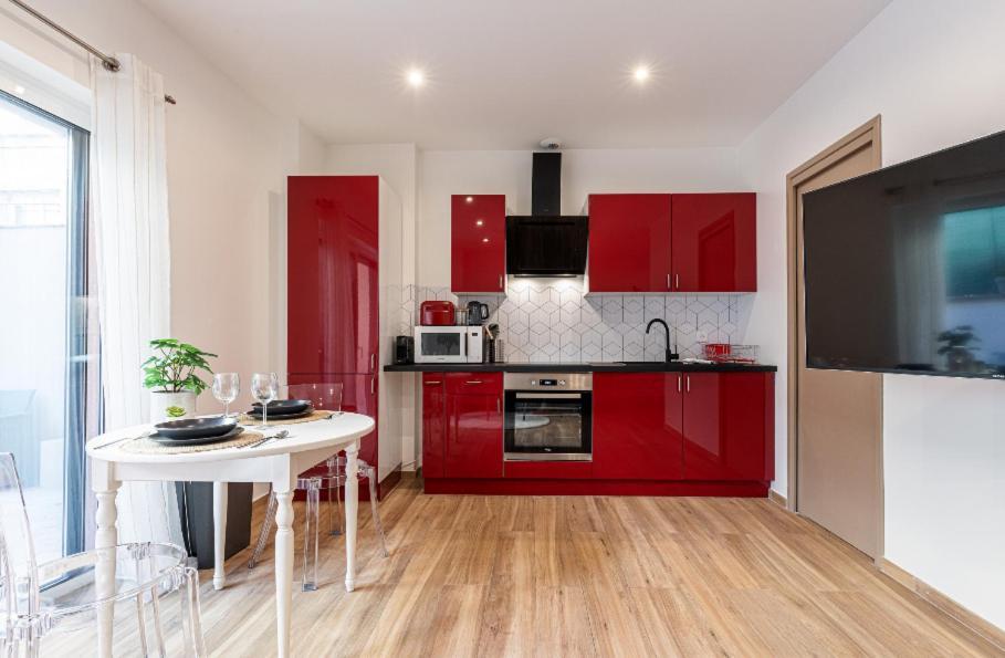 Beau Studio Cozy Centre Ville Et Plages Avec Terrasse N3 Nice Luaran gambar