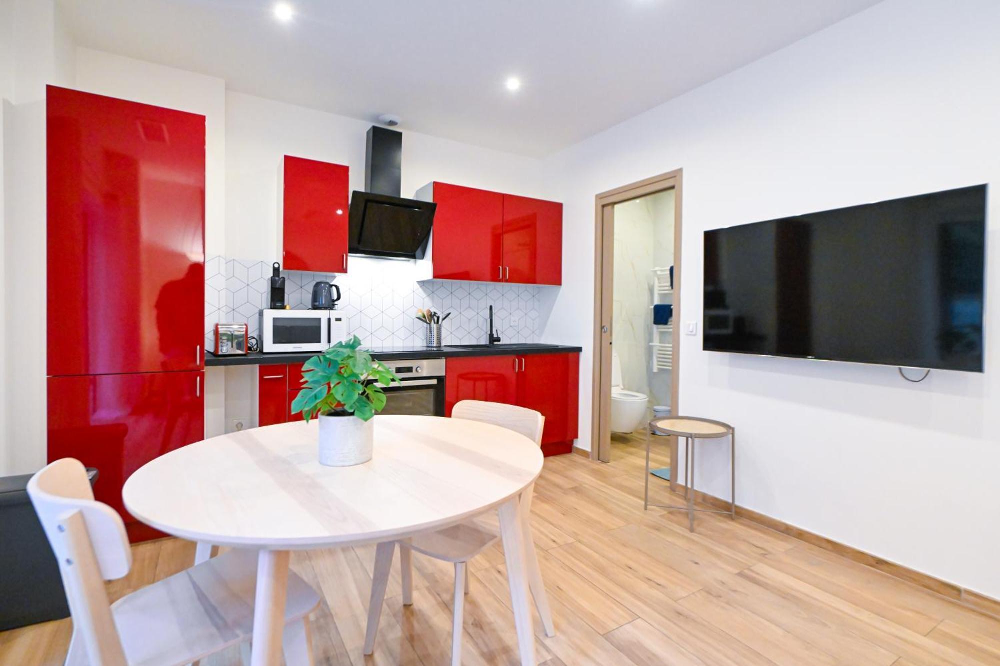 Beau Studio Cozy Centre Ville Et Plages Avec Terrasse N3 Nice Luaran gambar