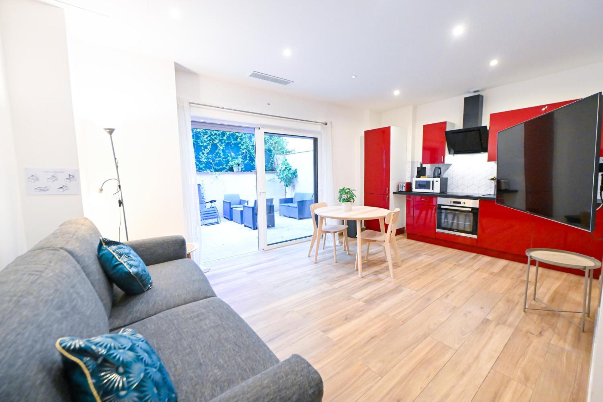 Beau Studio Cozy Centre Ville Et Plages Avec Terrasse N3 Nice Luaran gambar